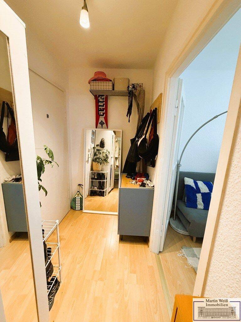 Sonnige 1-Zimmer-Wohnung mit Süd/Ost-Balkon im Lehel Nähe Isartor und St.-Lukas Kirche – München – Vorschaubild 3