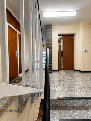 Zeitgemäßer Wohnkomfort mit Kamin und Tiefgaragenstellplatz in Hamburg-Jenfeld! – 22045 Hamburg – Vorschaubild 3