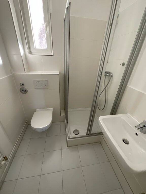 Frisch sanierte 2-Zimmer-Wohnung mit neuer Einbauküche – WG-geeignet – Hamburg – Vorschaubild 3