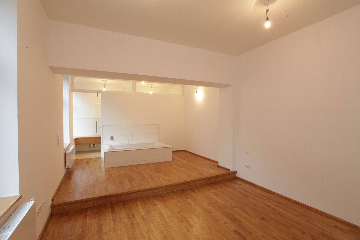 Stilvoll sanierte Erdgeschosswohnung mit Terrasse und Garten in zentraler Lage von Braunschweig – Braunschweig – Vorschaubild 2