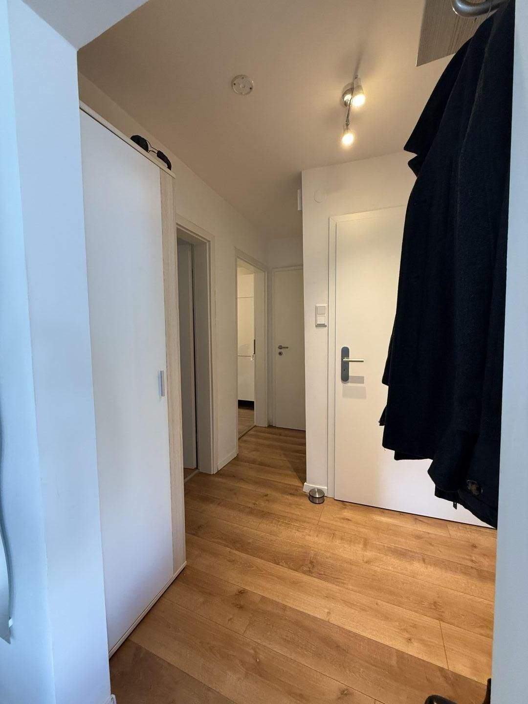 Sehr gepflegt Drei-Zimmer-Wohnung mit Balkon – Ingolstadt – Vorschaubild 5