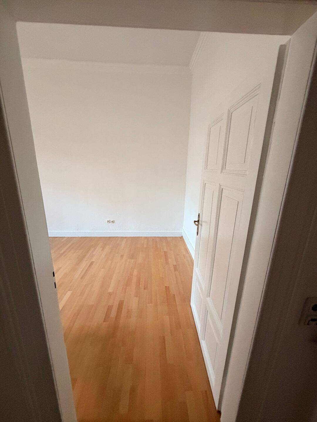 ? Stilvoller Altbau mit Garten & Terrasse – Wohnen im Herzen von Wiesbaden ? – Wiesbaden – Vorschaubild 9