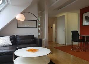 1,5 Zimmer Apartment möbliert exklusiv Villa ruhige Lage naturnah – 65193 Wiesbaden – Vorschaubild 4