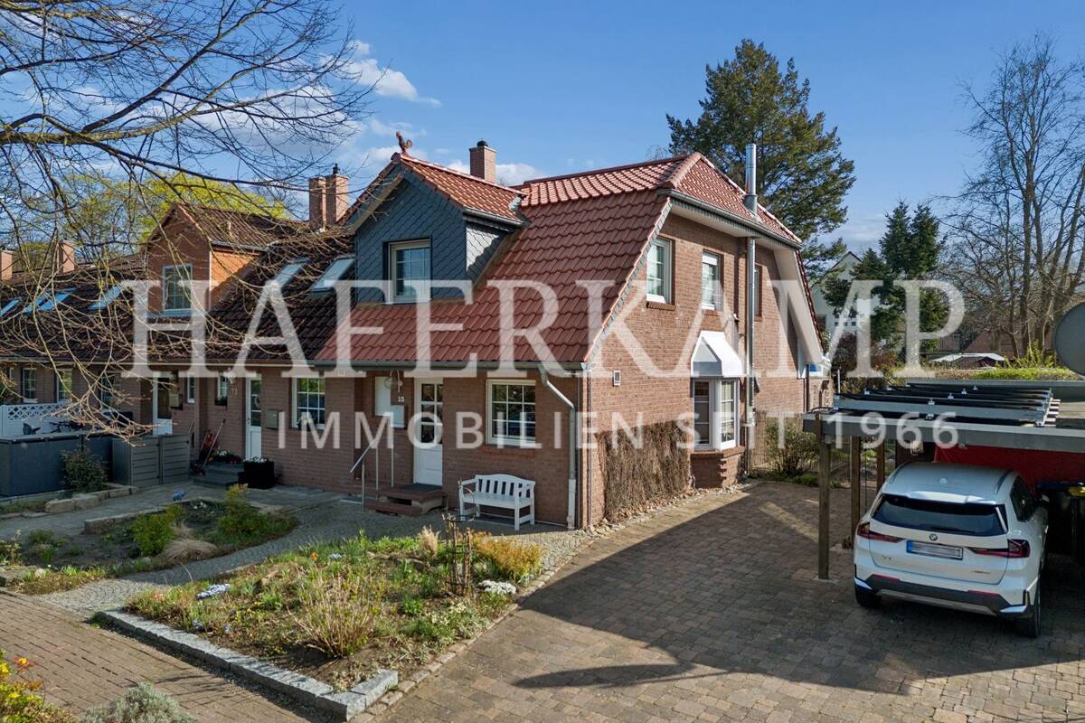 Endreihenhaus mit Photovoltaik, Wintergarten und Carport – 21149 Hamburg – Bild 1 von 9