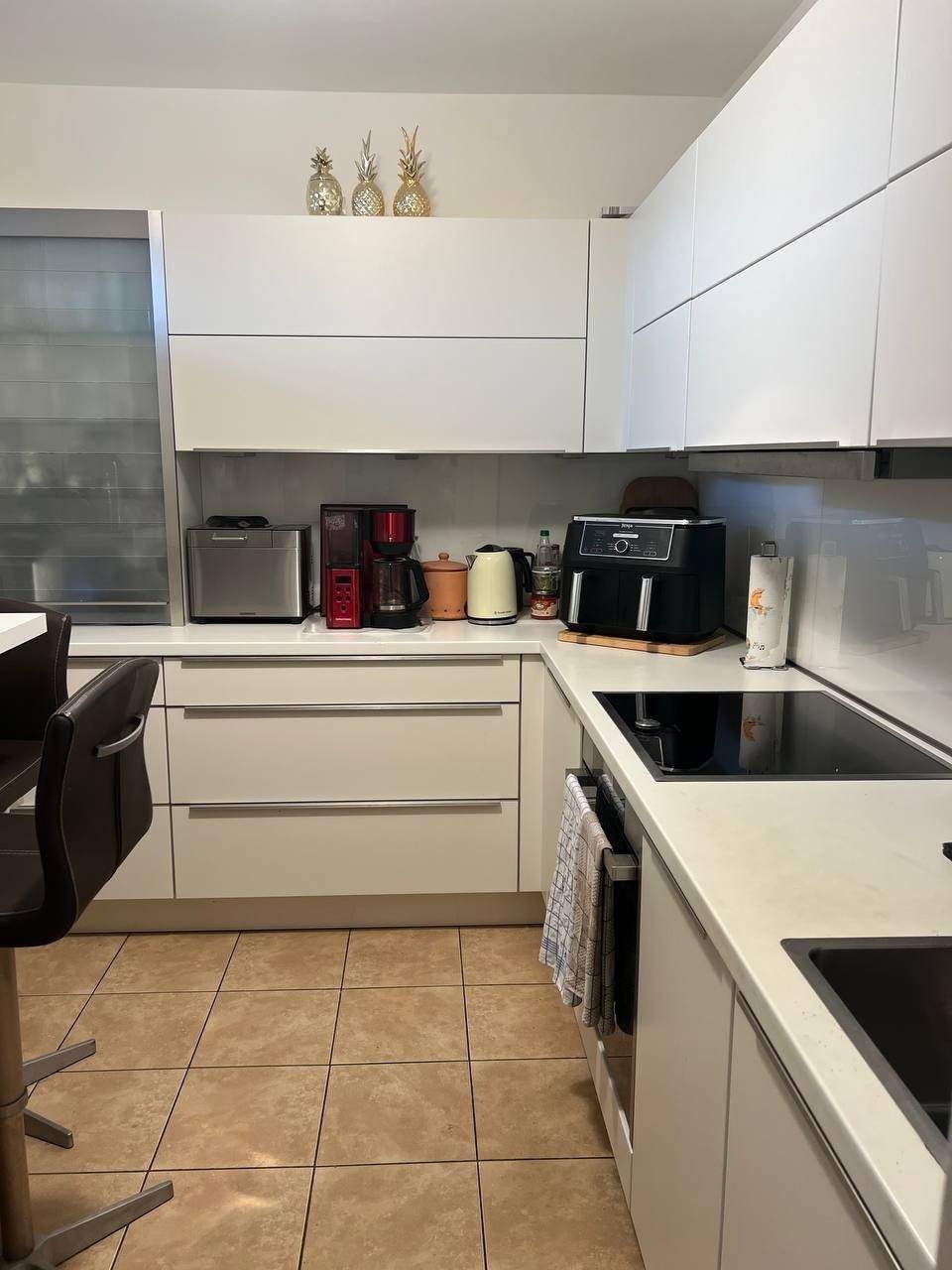 Mörsenbroich-Nähe Zoopark: schicke 2 Zi.Whg. 68 m², neues Bad, EBK , gr.Sonnenbalkon,Lift, TG-Stellplatz