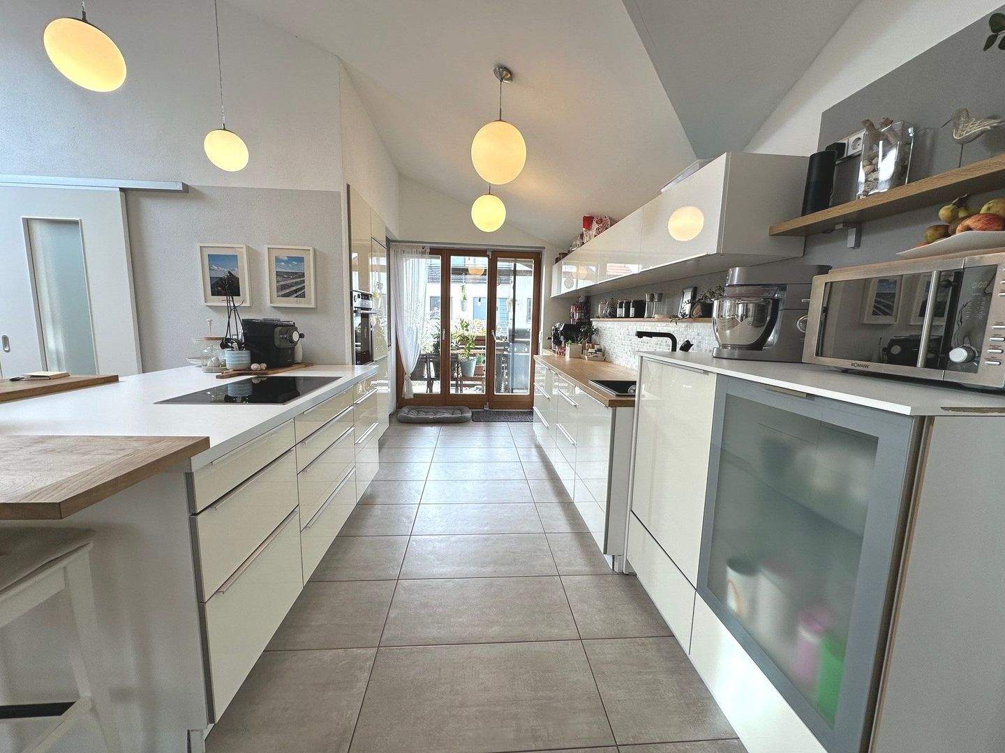 Haus im Haus - Familienfreundliche 5-Zimmerwohnung mit Dachterrasse, Gartenanteil und Pool – Grafing – Vorschaubild 4