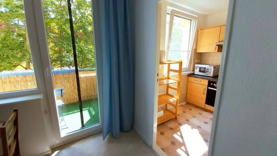** Große sonnige und voll möblierte 1-Zimmer-Wohnung in Steglitz, Selbstbezug oder Vermietung ** – Berlin – Vorschaubild 6