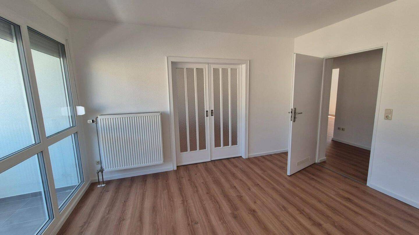 Frisch renovierte 3-Zimmer-Wohnung mit Balkon im energetisch modernisierten Mehrfamilienhaus – Nürnberg – Vorschaubild 6