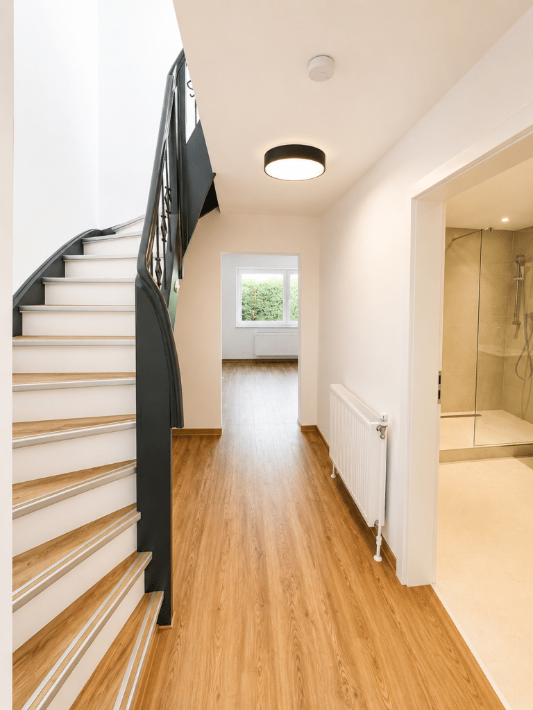 **Tolle, hochwertig ren. DHH mit EBK, schönem Garten u. Garage, Hallbergmoos (S8)** – Hallbergmoos – Vorschaubild 6