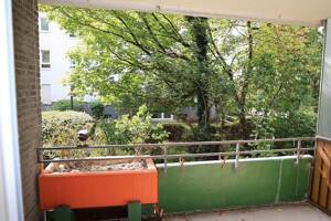 Großenbaum, Erdgeschos mit Balkon und Garage, gepflegtes Haus – 47269 Duisburg – Vorschaubild 4