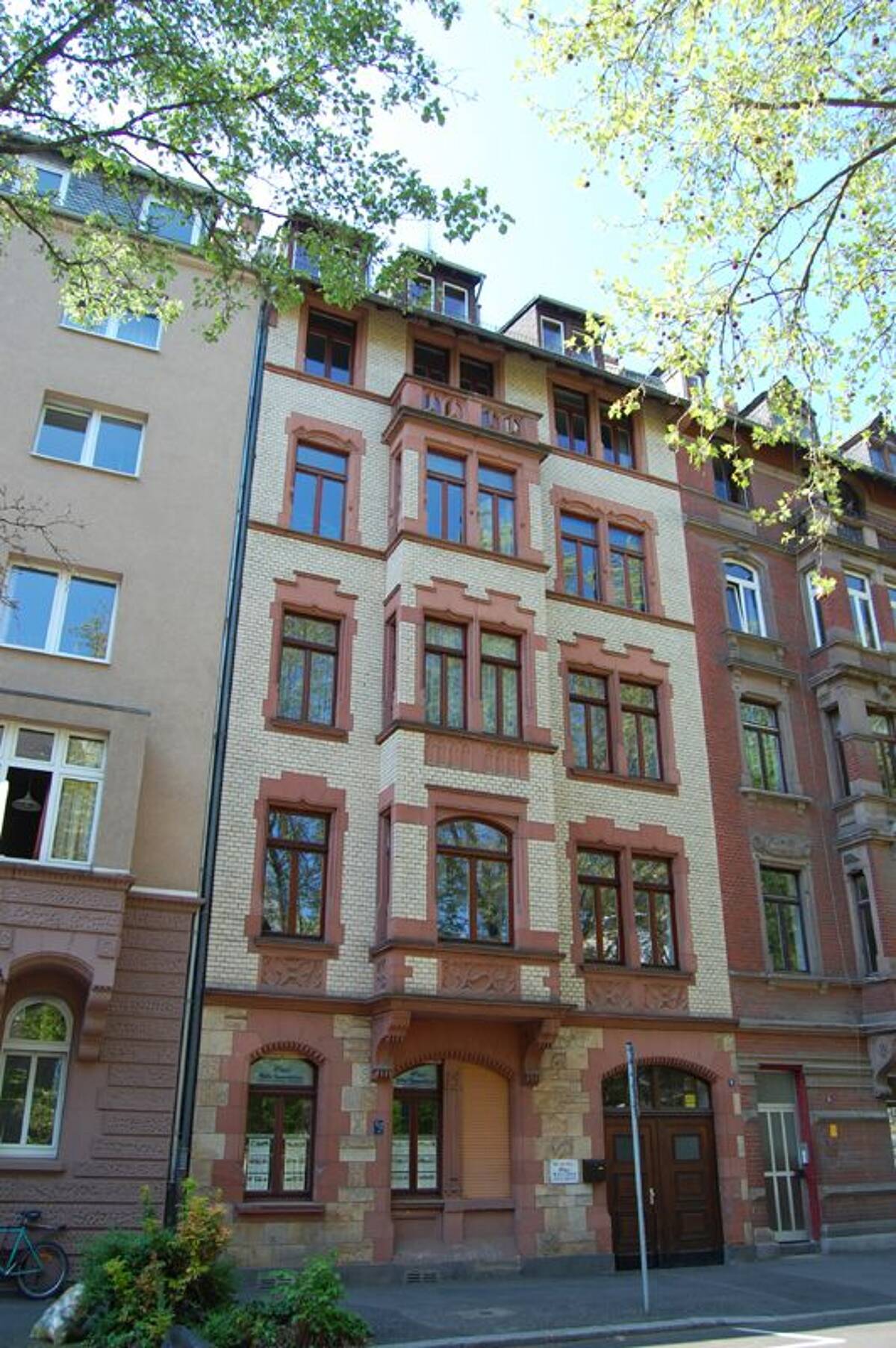 Reserviert: Sanierte 4 Zimmer - Altbauwohnung mit Balkon in Mz-Altstadt, Nähe Kurfürstlichen Schloss – 55116 Mainz – Bild 1 von 9