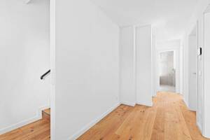 Fertiggestellter KFW 55 Neubau zum Erstbezug - 3-Zimmer auf zwei Ebenen mit sonniger Westterrasse, Fußbodenheizung und Energieklasse A+ – 22043 Hamburg – Vorschaubild 3
