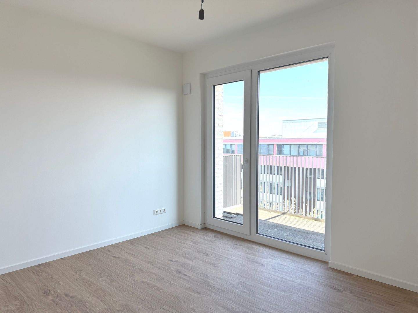 Nexus² - Helle 3-Zimmerwohnung inkl. Einbauküche und Loggia in zentraler Lage – Mannheim – Vorschaubild 4