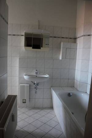 Dölitz-Dösen* tolle 2 Raum-Wohnung mit Balkon * Dielenfußboden* Tageslichtbad* – 4279 Leipzig – Vorschaubild 5