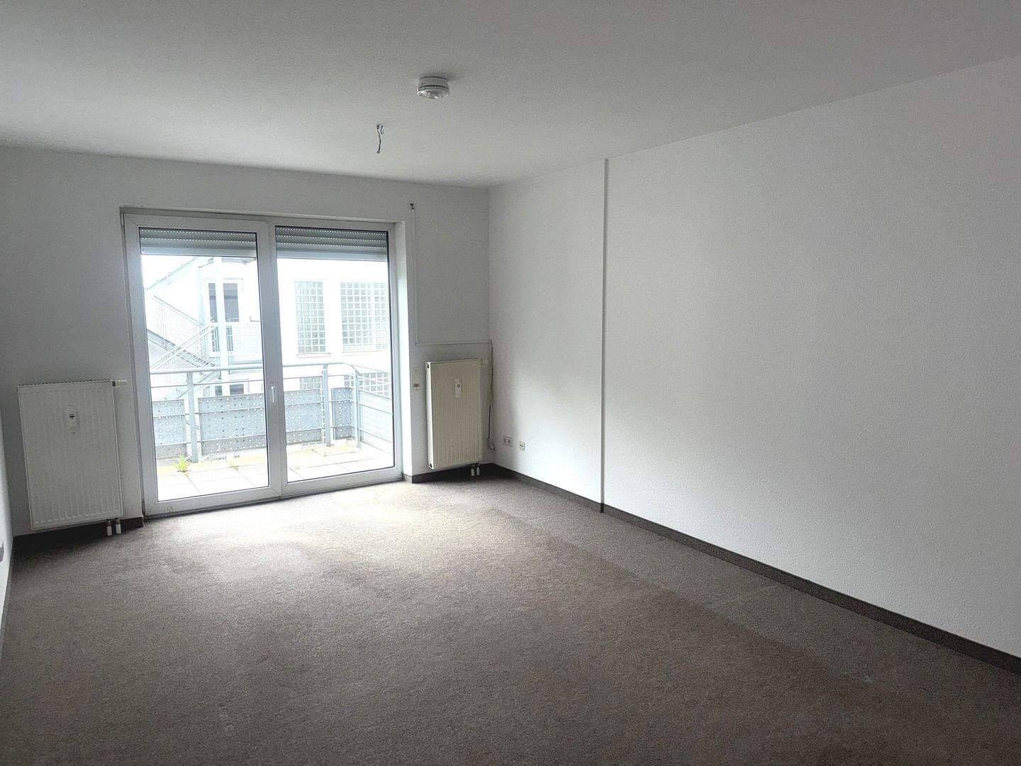 BARRIEREFREI - 2-RAUM- APARTMENT MIT BALKON - SENIOR LIVING -