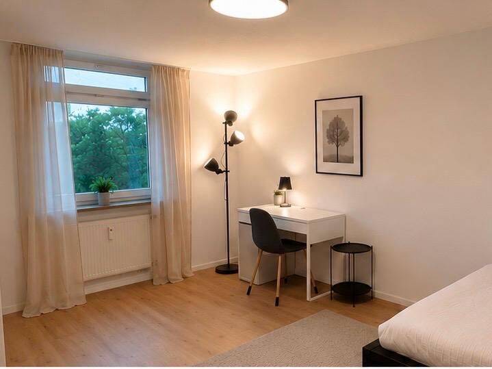 Modernes möbliertes Zimmer in frisch renovierter WG in München Aubing – München – Vorschaubild 6