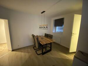Renoviert, Möbliert, Erstbezug, Eigener Eingang, Zentral – 70176 Stuttgart – Vorschaubild 9