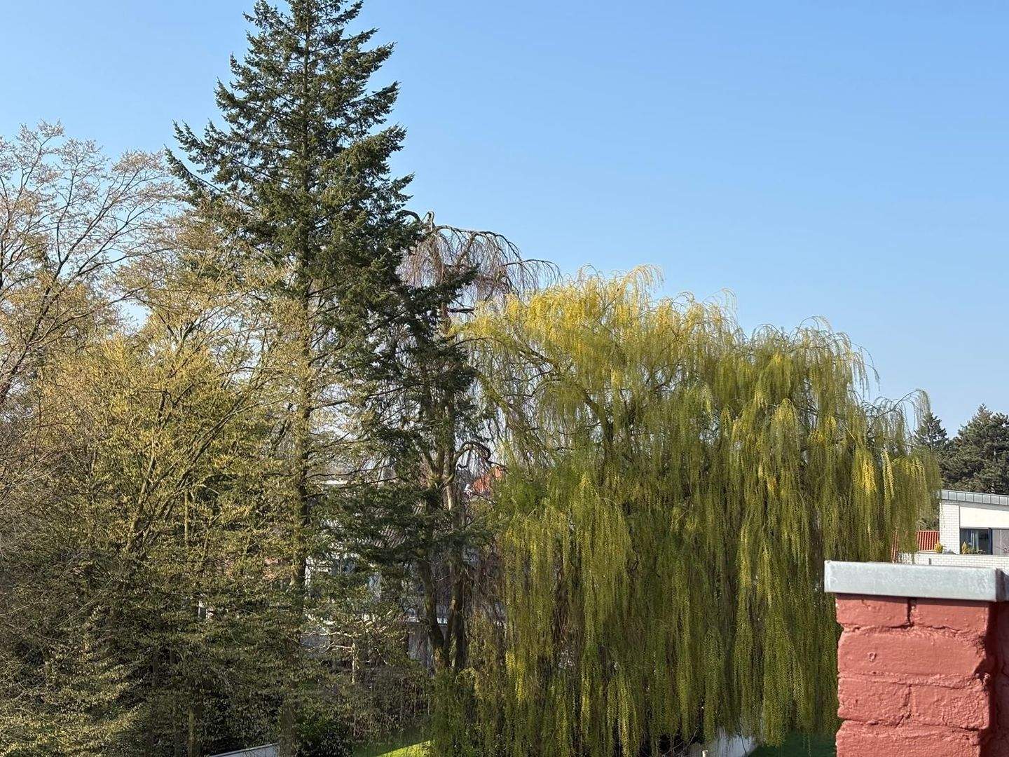 Gemütliche und top geschnittene 2 Zimmer Wohnung mit Balkon im 3 Parteienhaus ! Traumhaftes Wohnen direkt am Grenzlandstadion und Fachhochschule ! – Mönchengladbach – Vorschaubild 2