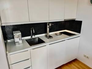 voll ausgestattete airbnb-Wohnung in Köpenick „top Mieteinnahmen“ mit Süd/Ost-Balkon in Berlin-Köpenick in traumhafter, gefragter Lage – 12557 Berlin – Vorschaubild 3