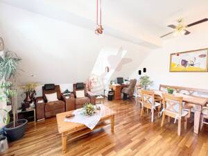 IMMOBILIEN SCHNEIDER - traumhaft schöne, frei werdende 3 Zi.-Dachterrassen-Wohnung in kleiner Anlage – 81825 München – Vorschaubild 9