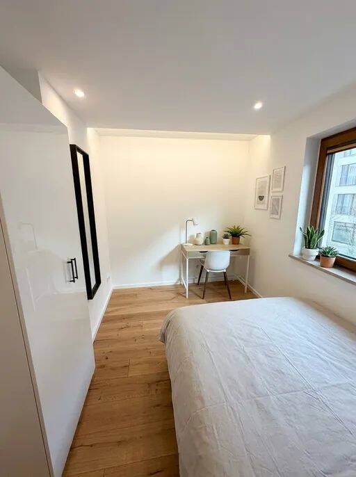 Möblierte WG-Zimmer im Erdgeschoss - 4 hochwertig möblierte Zimmer in einer frisch sanierten 4er-WG · Wohnung 117 - in München Obergiesing-Fasangarten