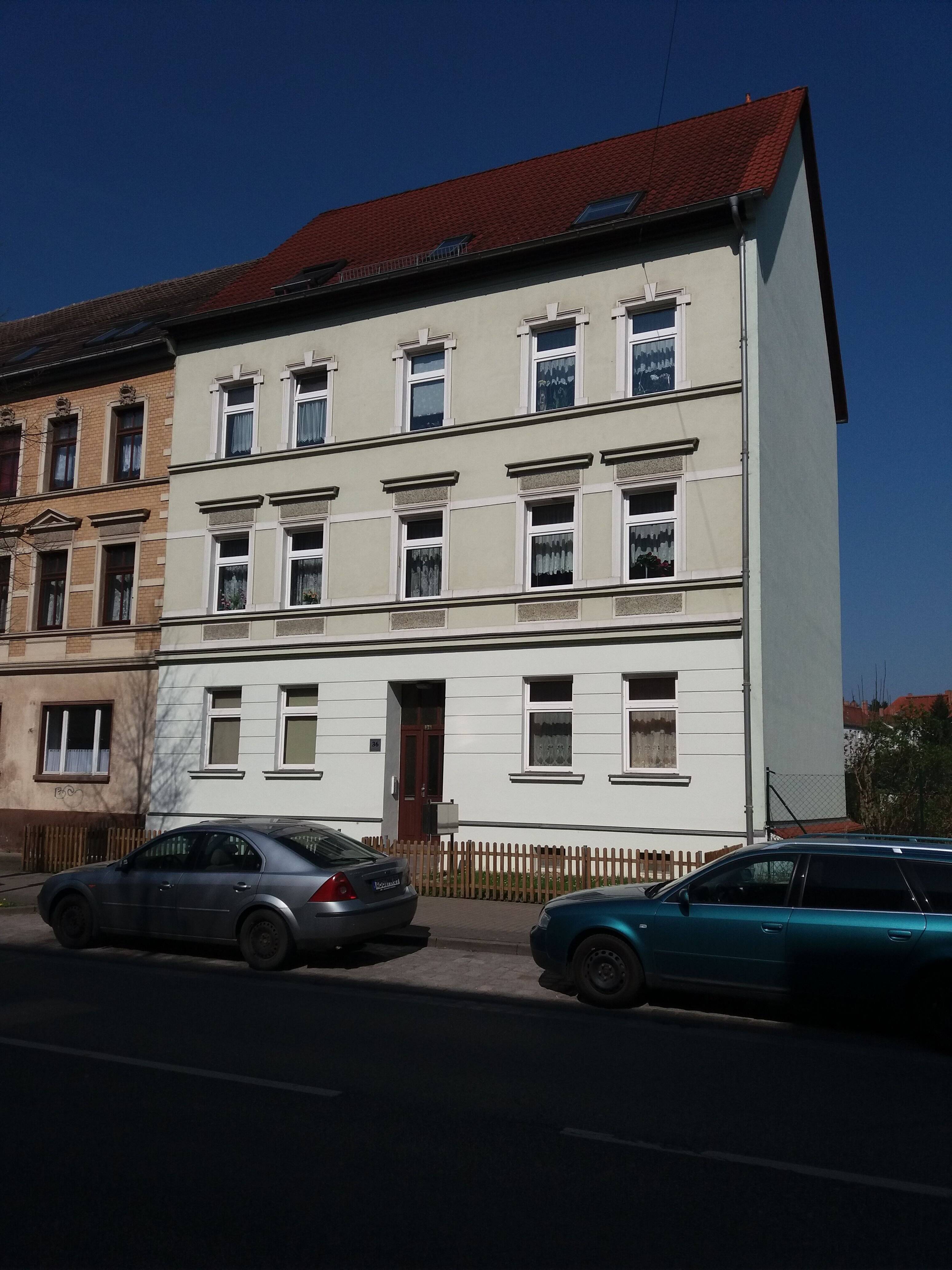 Single-Wohnung mit Balkon