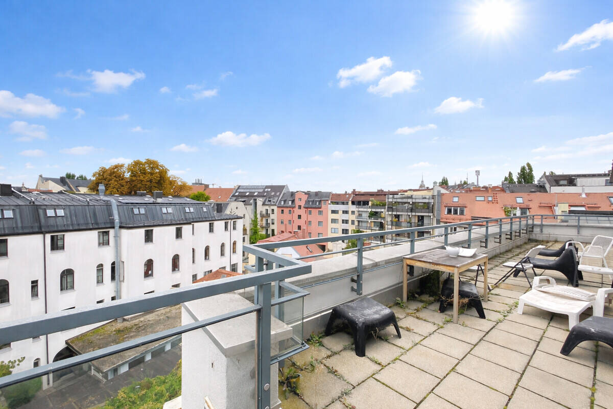 Schöne 1 Zimmer-Wohnung mit Südwest-Balkon in ruhiger Lage im Gärtnerplatviertel Nähe Isar-Auen – München – Vorschaubild 3