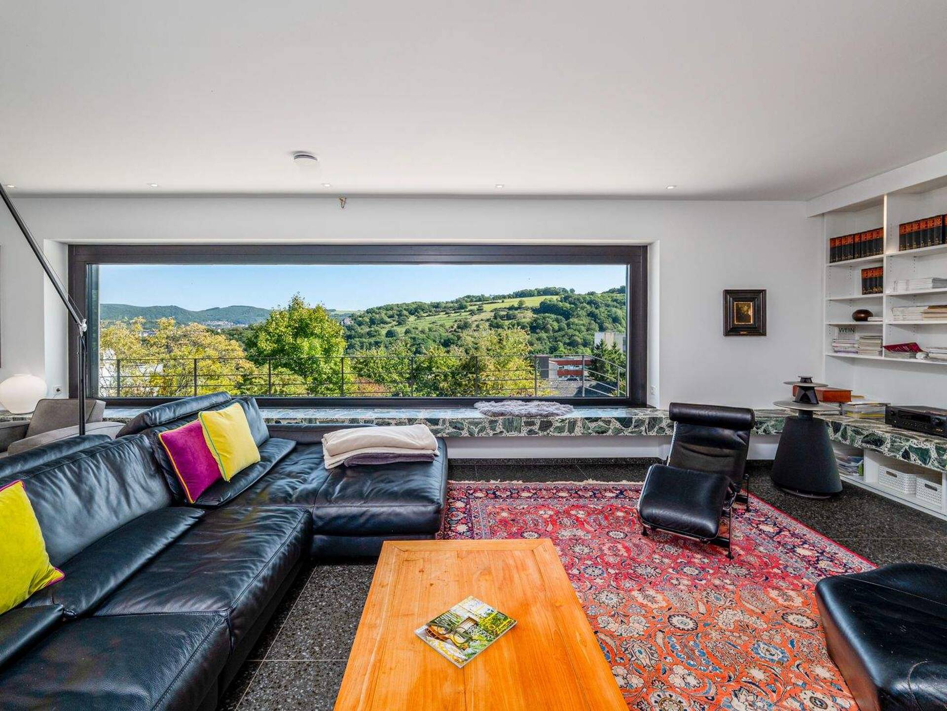 Villa in 54439 Saarburg mit 365 m² kaufen