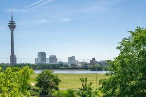 Charaktervoller Altbau mit großem Potenzial und Rheinblick ! In Toplage von Düsseldorf-Oberkassel – 40545 Düsseldorf – Vorschaubild 8