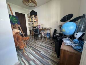 Bezugsfertige 3 Zimmer Wohnung mit Aufzug und offener Küche in Friedrichshain am Boxhagener Platz – 10245 Berlin – Vorschaubild 9