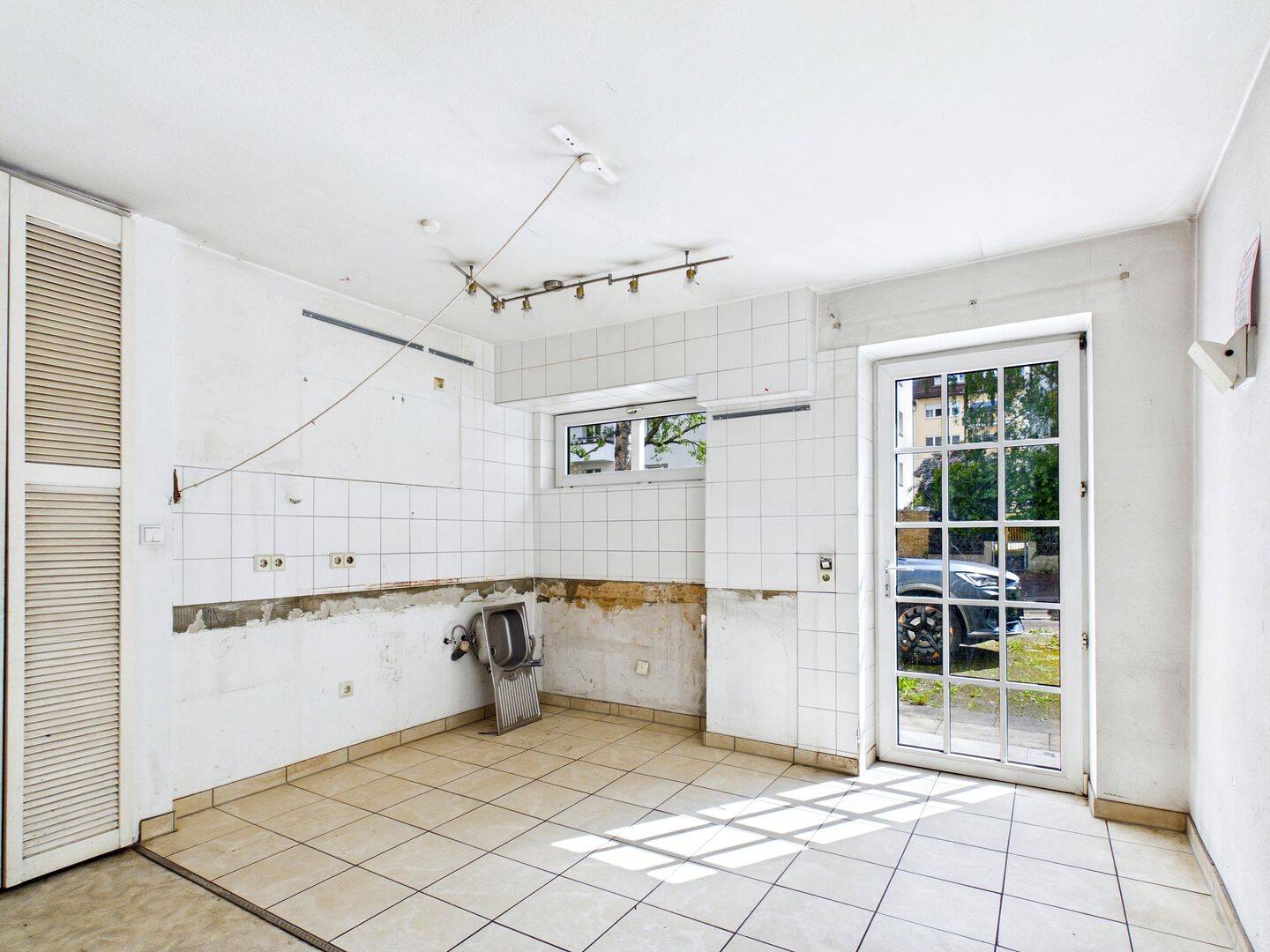 Barrierefrei im Lehen! 3-Zimmer-Wohnung zum Selbstgestalten mit zwei Parkplätzen in Stuttgart-Süd – Stuttgart – Vorschaubild 5