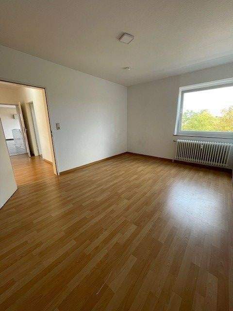 Schöne 2 Zimmerwohnung, zentral gelegen in der Zollstraße – Bremen – Vorschaubild 3