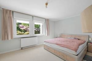 Großzügiger Bungalow auf 967 qm mit Premium-Wintergarten, moderner Hybrid-Wärmepumpe und ca. 335 qm Gesamtfläche – 22045 Hamburg – Vorschaubild 9