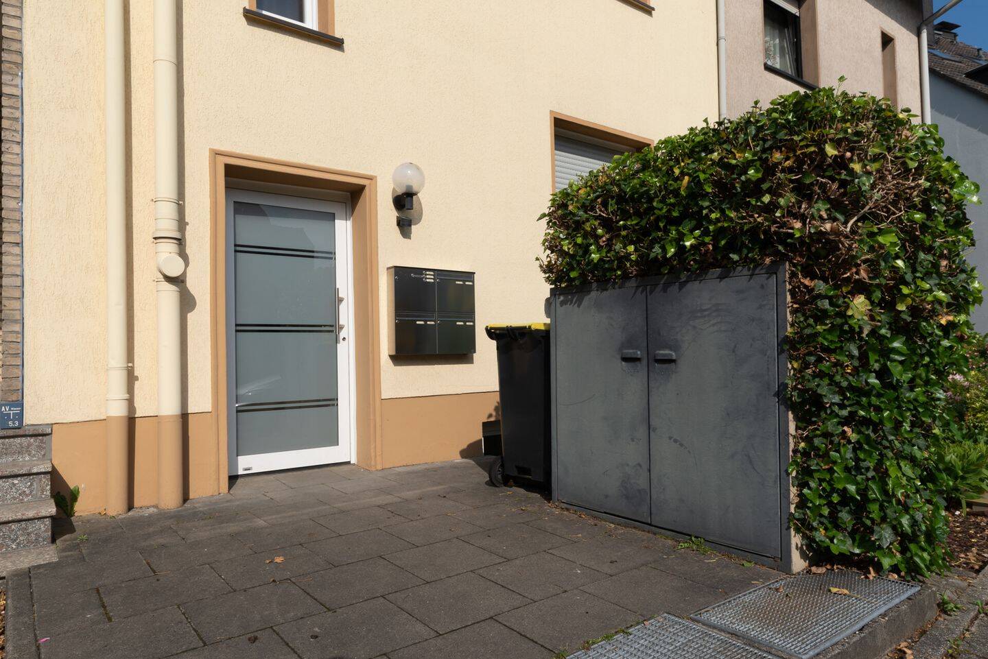 Frische Leichtigkeit mit Seeblick: Stilvolle Dachgeschoss-Maisonette in ruhiger Lage – Essen – Vorschaubild 2