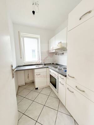 IMMOBILIEN SCHNEIDER - freie, perfekt geschnittene und sehr helle 2 Zimmer-Wohnung in kleiner Anlage – 81827 München – Vorschaubild 6
