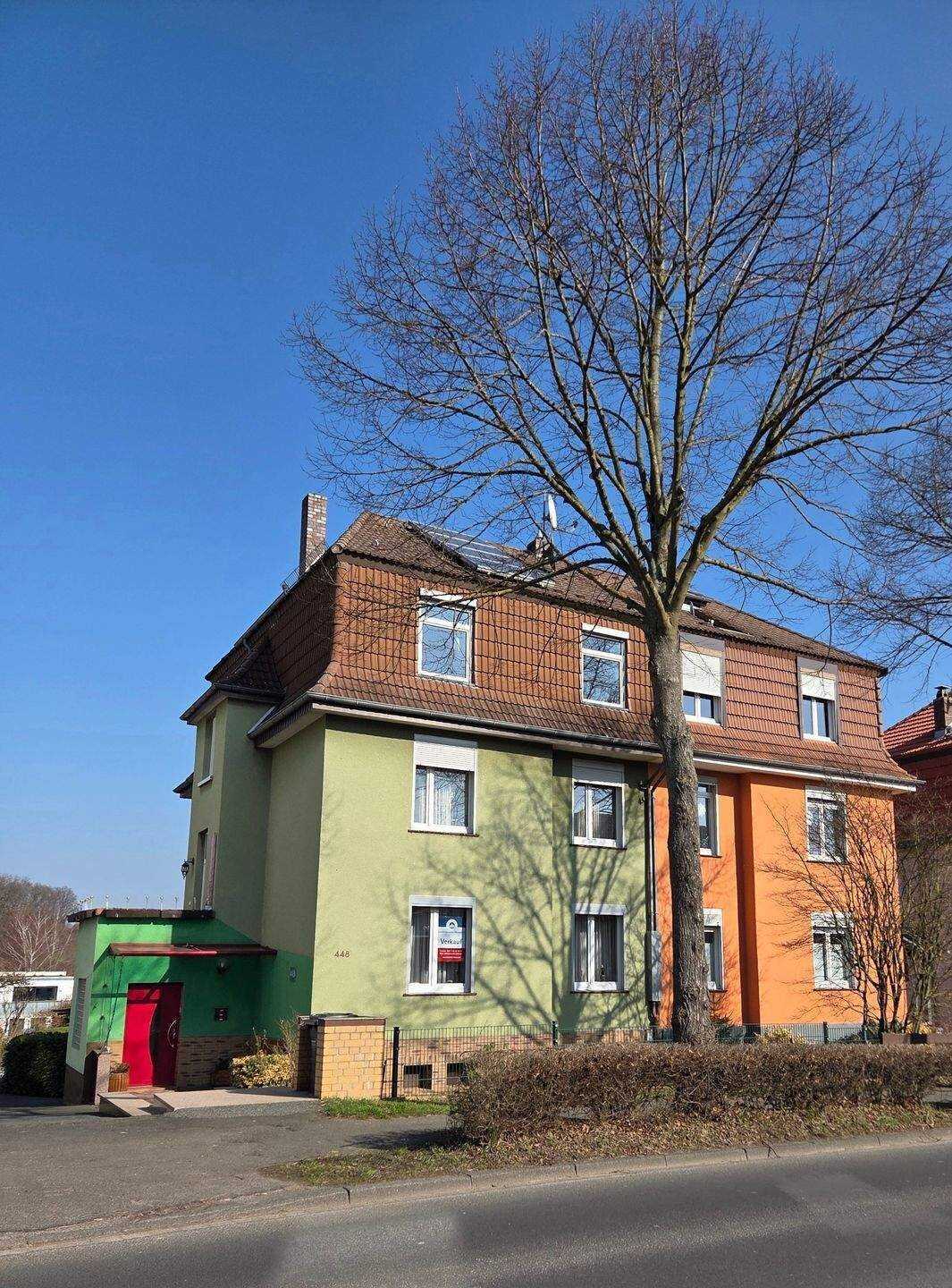 Energetisch saniertes 3-Familienhaus in Harleshausen - neue Heizung, Solar, Haustür, Fenster.... mit Herkulesblick
