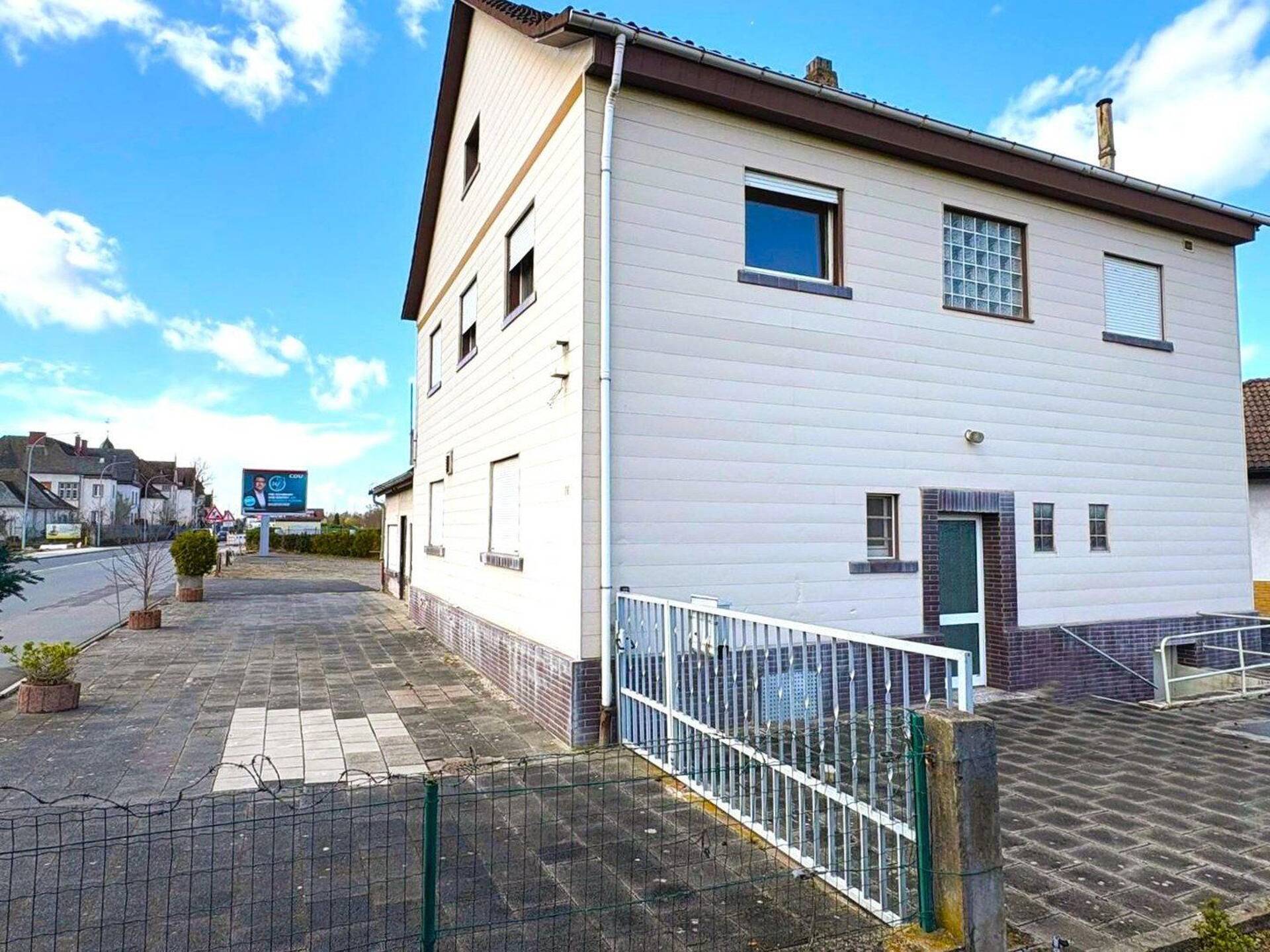 Haus in 64832 Babenhausen mit 318 m² kaufen