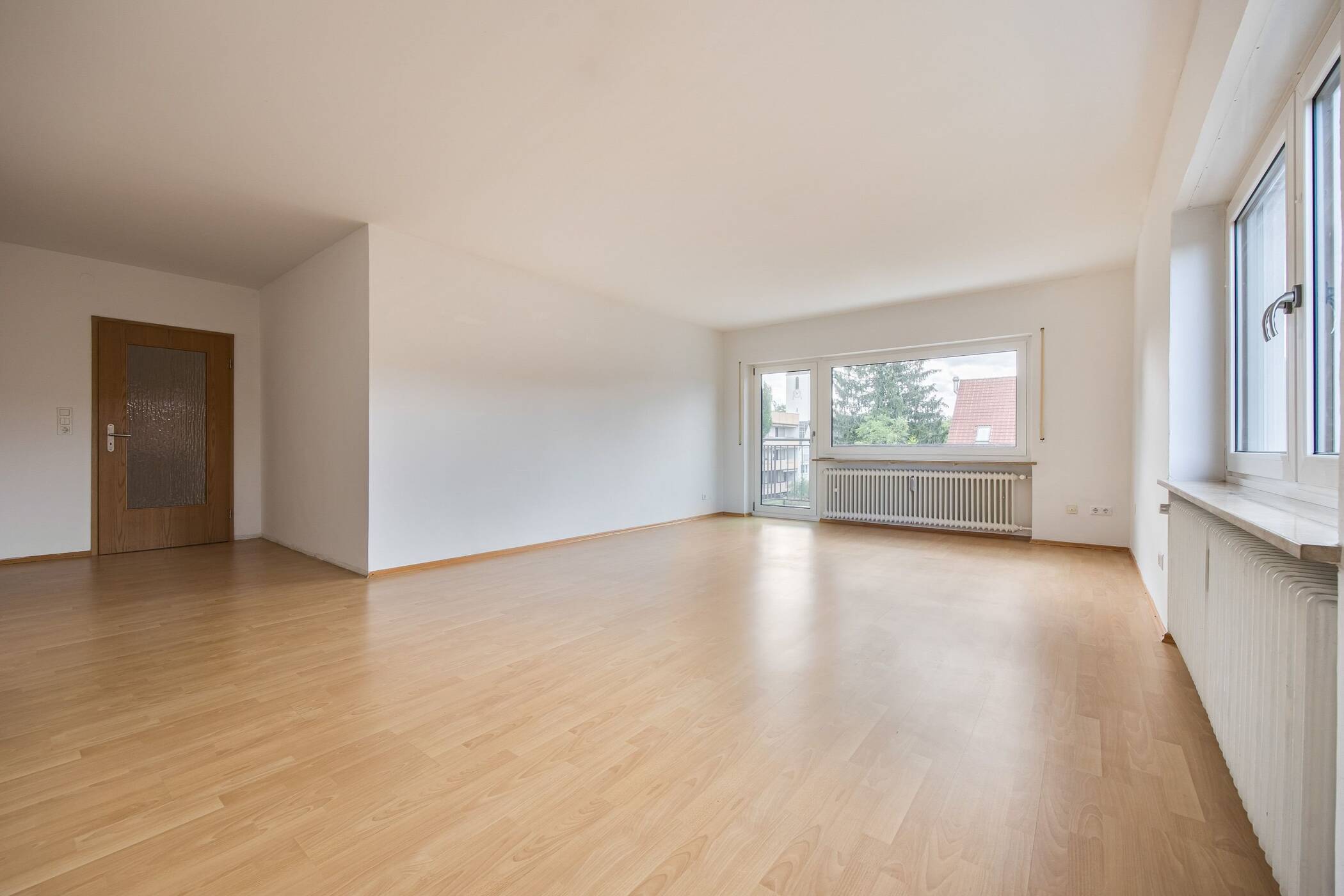 Herrliche 3-Zimmer-Wohnung in sehr guter Lage von Nürnberg-Altenfurt mit großem Balkon und Garage – Nürnberg – Vorschaubild 3