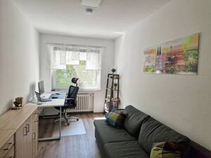 Modern möblierte Wohnung mit Balkon in Köln-Dünnwald - Video online – 51069 Köln – Vorschaubild 3