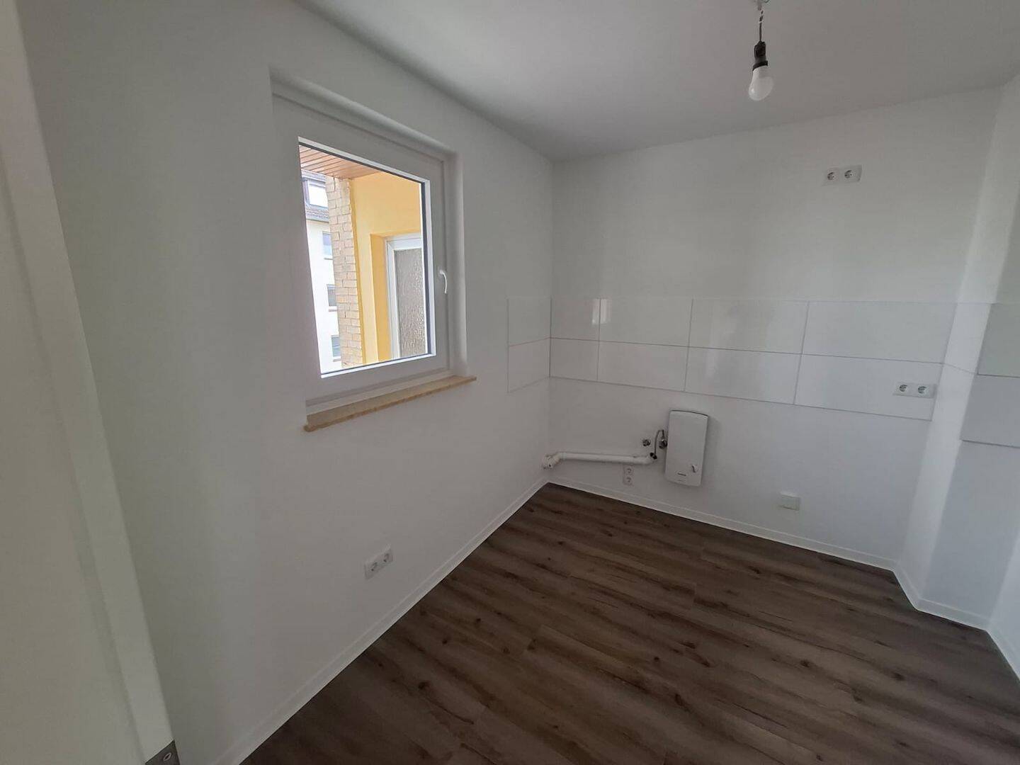 Einziehen und wohlfühlen - modernisierte 2-Zimmerwohnung mit Balkon zur Miete - Wentzel Dr – Lübeck – Vorschaubild 5