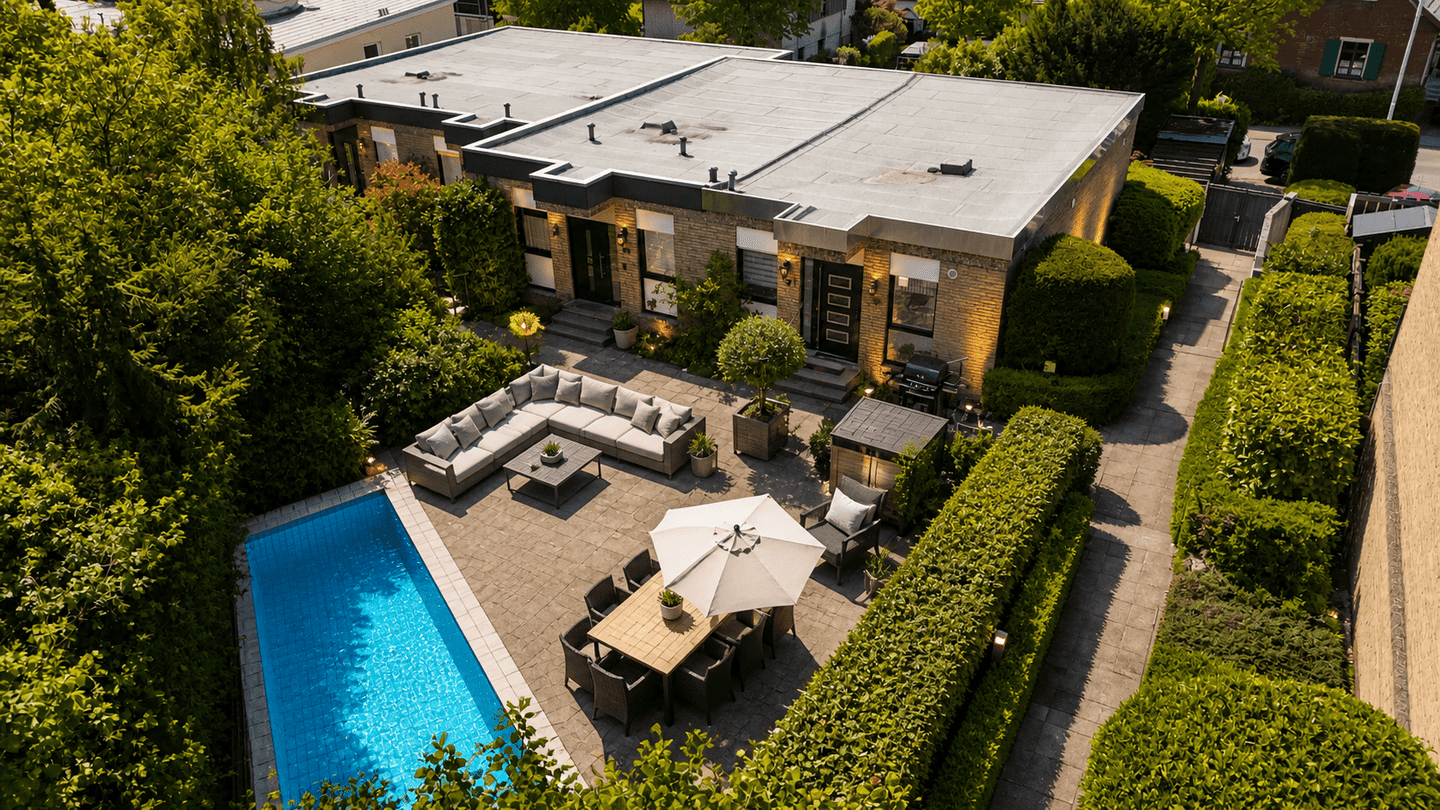 kleines Reihenmittelhaus auf Erbpacht mit Südlage & Gemeinschafts-Pool direkt an der Ruhr – Mülheim an der Ruhr – Vorschaubild 3