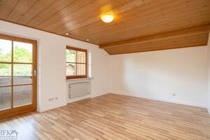 Sonnige 4-Zimmer-Wohnung in Zweifamilienhaus in Bernried am Starnberger See – 82347 Bernried am Starnberger See – Vorschaubild 1