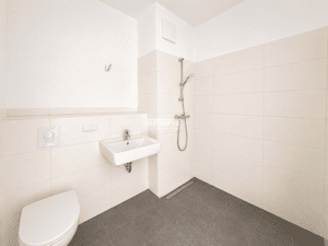 antaris Immobilien GmbH **Traumwohnung im 3. OG - Viel Platz, perfekter Schnitt, zwei Bäder** – 99085 Erfurt – Vorschaubild 3