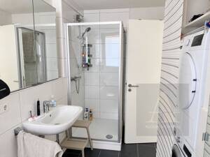 Moderne 3-Zimmer-Dachgeschosswohnung im Herzen der Stadt – 79104 Freiburg im Breisgau – Vorschaubild 9