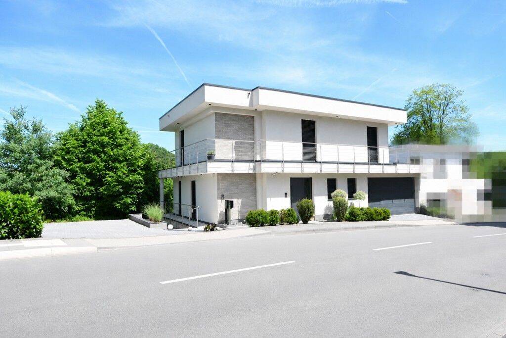 Jeden Tag ein Stück Urlaub - exklusiver Indoor-Outdoor-Wohnkomfort mit maximaler Flexibilität, Privatsphäre, Sicherheit & modernster Technik.... – Solingen – Vorschaubild 2