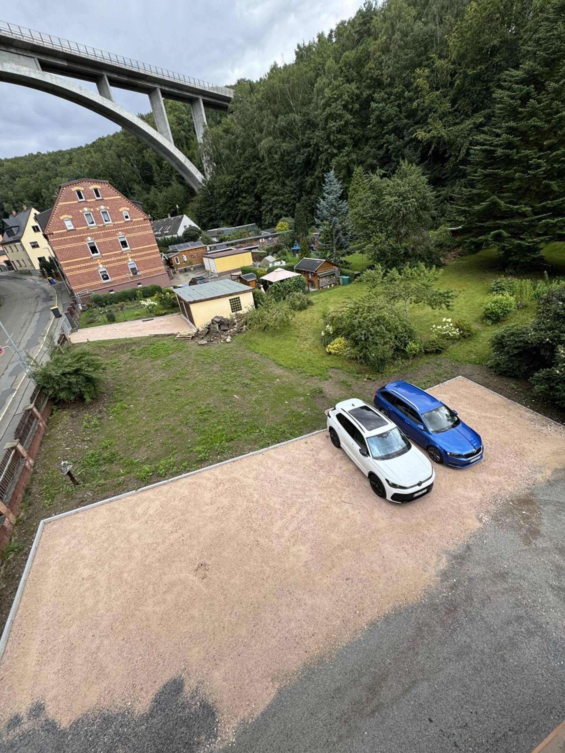 Mehrfamilienhaus in 08280 Aue-Bad Schlema mit 300 m² kaufen