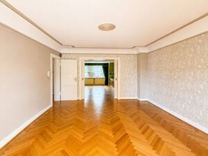 Sofort bezugsfrei: 4-Zimmer-Wohnung mit exklusivem Garten und Balkon in Düsseldorf – 40599 Düsseldorf – Vorschaubild 5