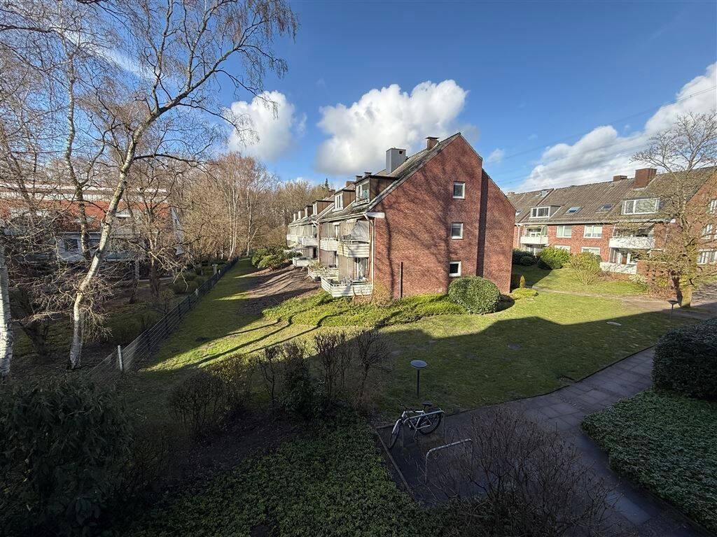 Modernisierte 2,5-Zimmer-Wohnung in sonniger Lage mit Balkon und Einbauküche in Rahlstedt – Hamburg – Vorschaubild 7
