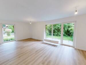 Einziehen und Wohlfühlen: Sanierte 4-Zimmer-Wohnung mit TERRASSE in ruhiger Lage – 22559 Hamburg – Vorschaubild 1