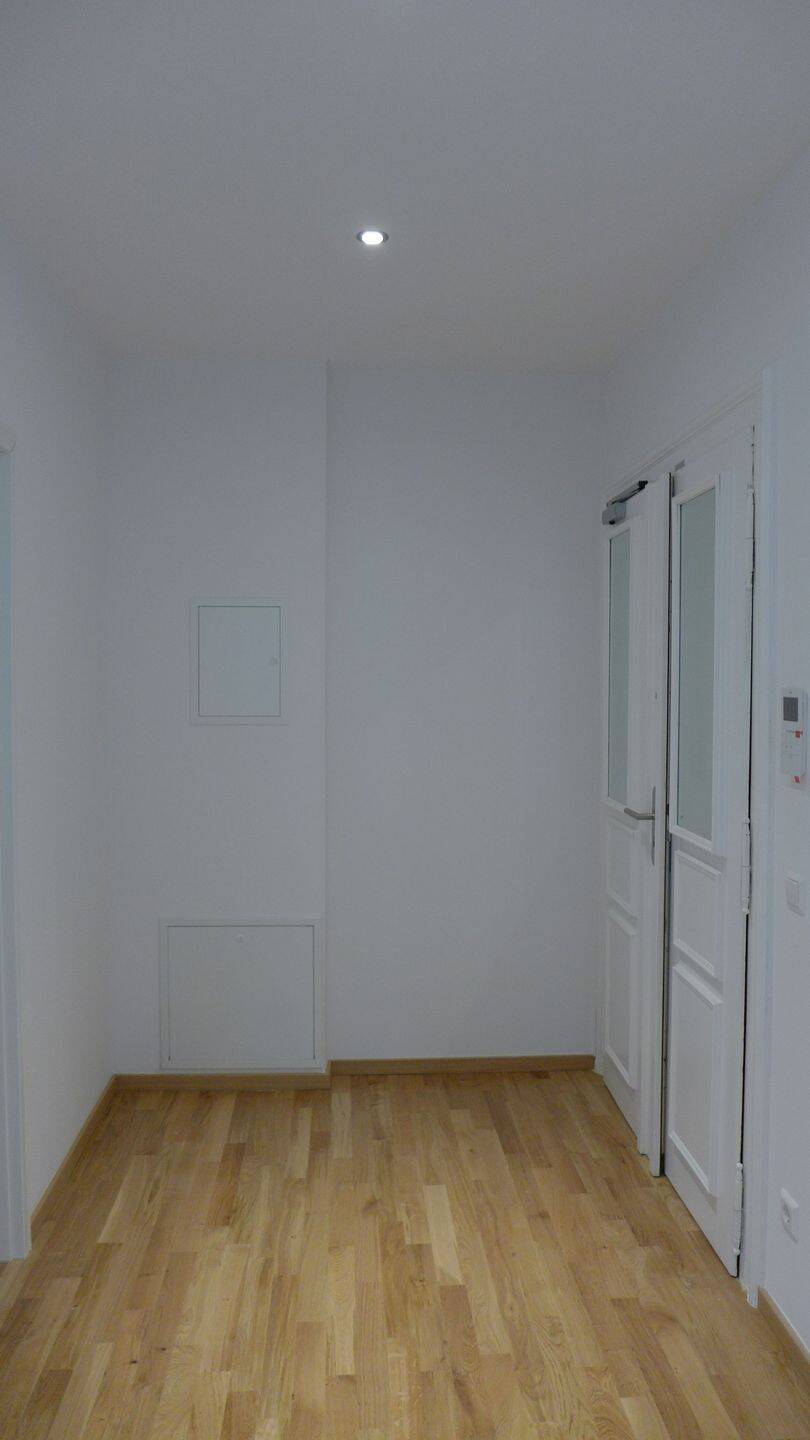 Eigennutz oder Kapitalanlage - 2-Raum-Wohnung mit Südbalkon, Parkett, Tageslichtbad, Fußbodenheizung, Personenaufzug, Abstellraum, eigener Keller – Leipzig – Vorschaubild 5